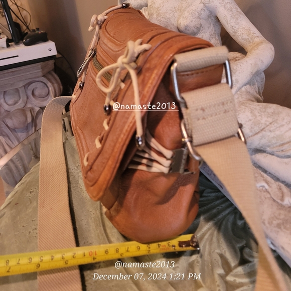 L.A.M.B. Gwen Stefani Leather Lace-Up Shoulder Bag Luxury Designer Celebrity #70 - Picture 12 of 16